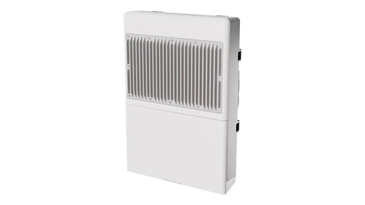 CSS610-8P-2S+OUT netPower Lite 8P with SwitchOS, outdoor enclosure