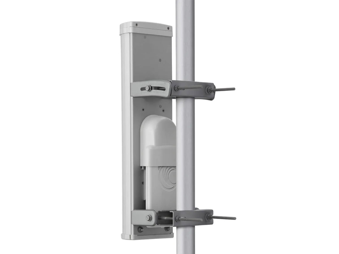 Équipement informatique 18 dBi, 35 dB front to back ratio, IP66