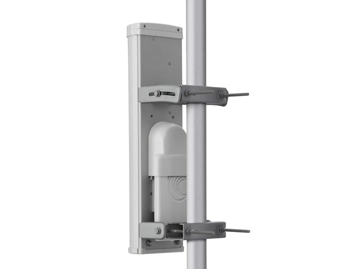Équipement informatique 18 dBi, 35 dB front to back ratio, IP66