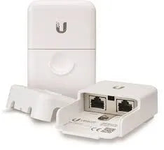 Routeur réseau ethernet surge protector