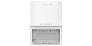 SWITCH CLOUD L2 LITE 1x2,5G,5xGbE,4 xPOE+ Budget 100w / IP66 / PLASTIQUE – vue 3