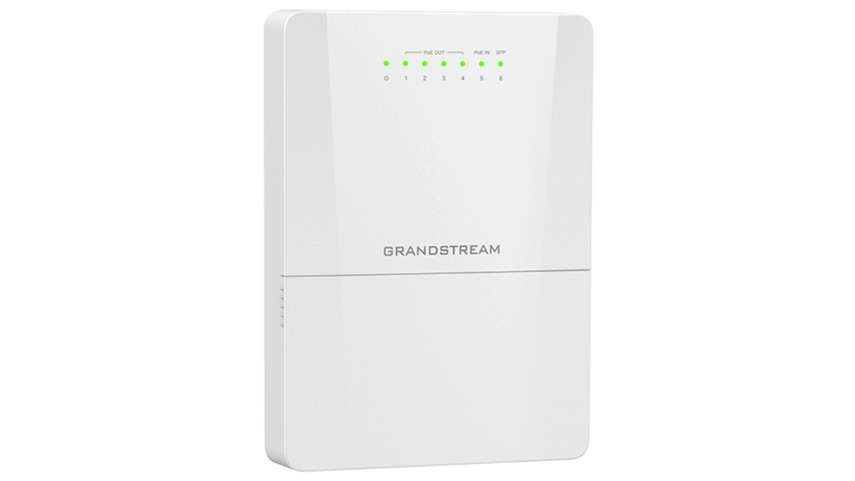 SWITCH CLOUD L2 LITE 1x2,5G,5xGbE,4 xPOE+ Budget 100w / IP66 / PLASTIQUE
