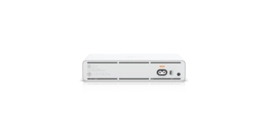UISP SWITCH PLUS SWITCH 4 PORTS 2.5GbE PoE + 4 PORT 10G SFP+ – vue 4