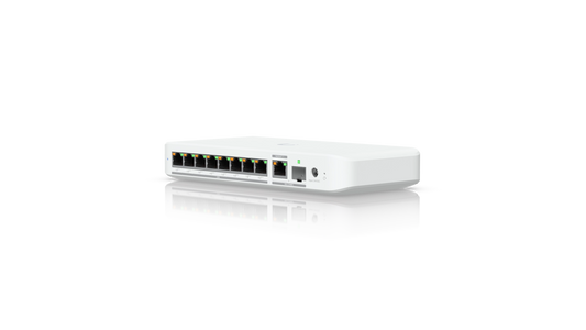 SWITCH 8 PORTS 2.5GbE PoE+++ Avec un 10GbE RJ45/SFP