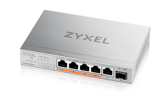 SWITCH 5 PORTS 2.5G +1 SFP +4 POE++